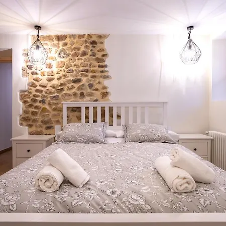 Edules Aparthotel 4*