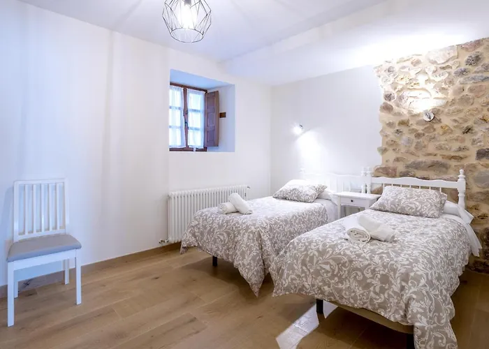 Aparthotel Edules 4*