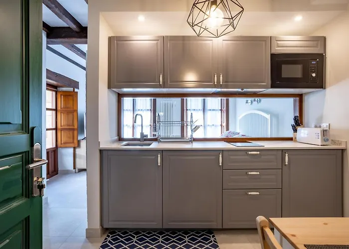 Edules 아파트호텔 4*