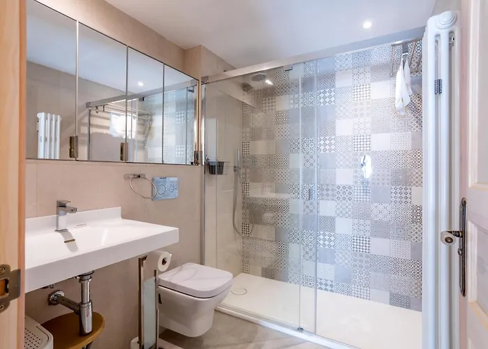 Edules 아파트호텔 4*